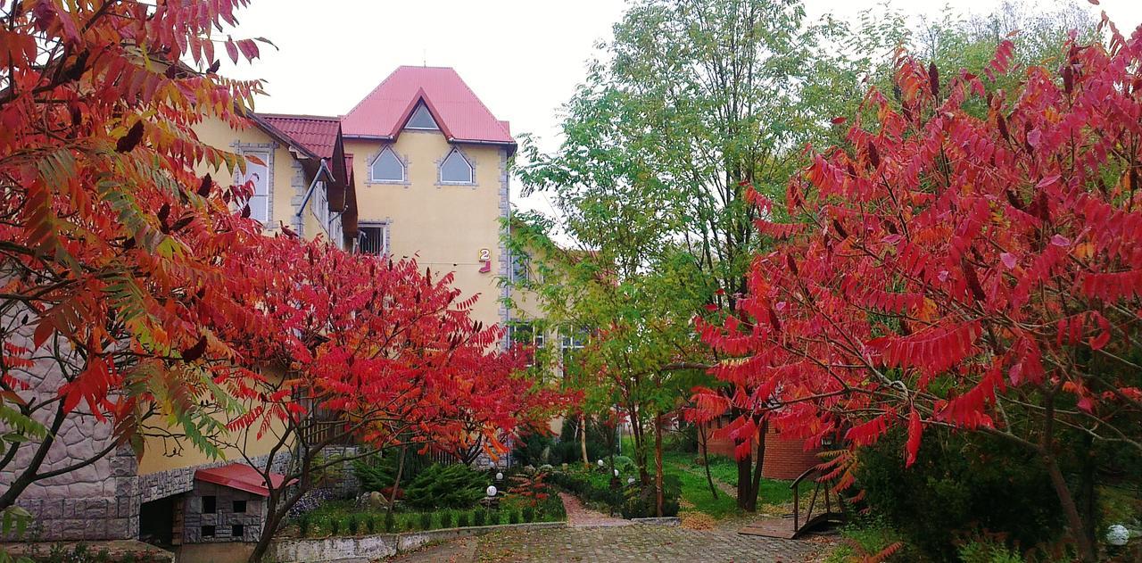 Гостевой Дом Забава Ивано-Франковск Экстерьер фото